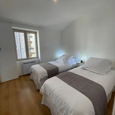 Nouveau- Maison De Avec