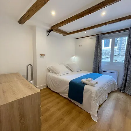 Nouveau- Maison De Avec Apartment